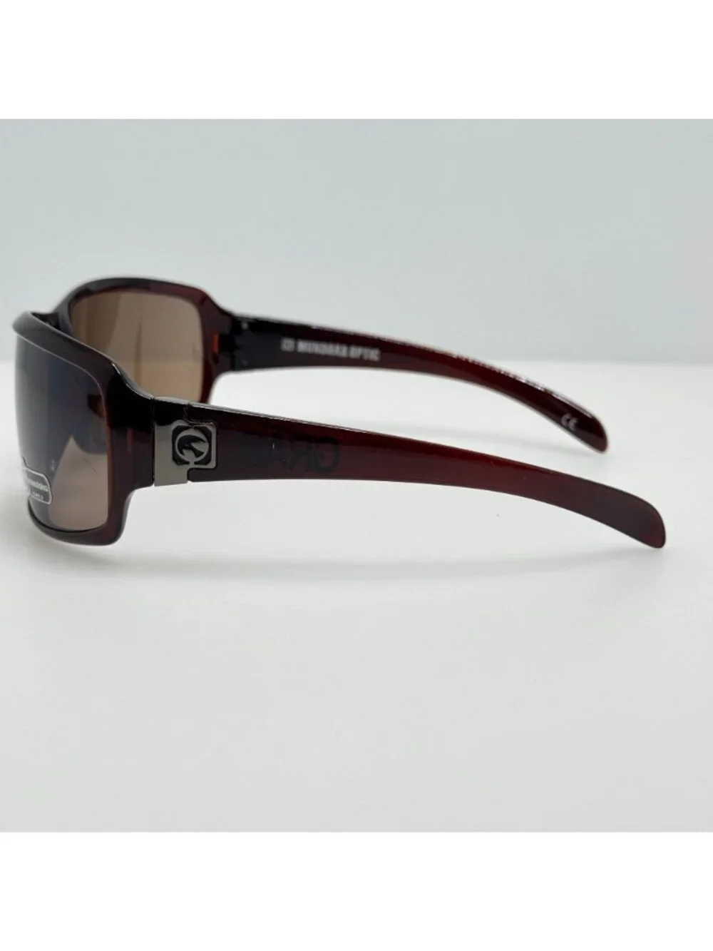 Mundaka Optic Sunglasses Grab